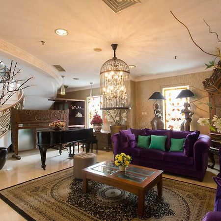 Roosseno Plaza Serviced Apartment Джакарта Экстерьер фото