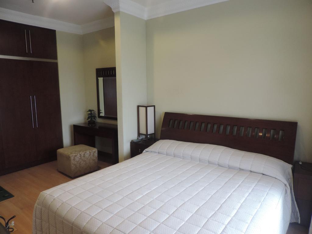 Roosseno Plaza Serviced Apartment Джакарта Экстерьер фото