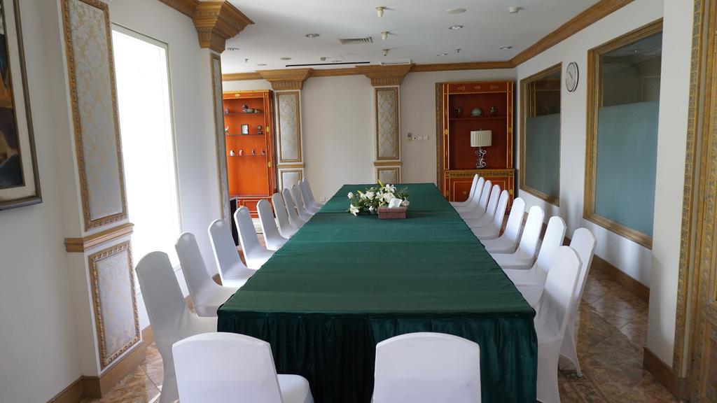 Roosseno Plaza Serviced Apartment Джакарта Экстерьер фото